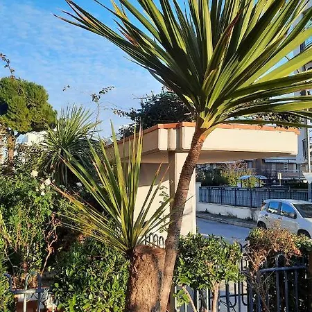 Casa Di Checco Semesterbostad *