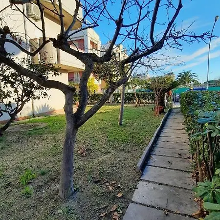 Semesterbostad Casa Di Checco San Benedetto del Tronto